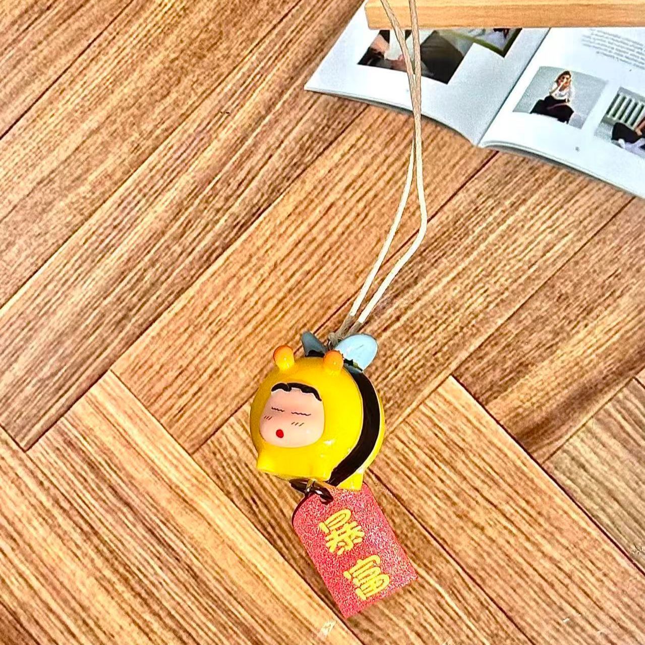 Crayon Shin-chan Bee Cosplay F - Interior Design Services recensie en prijs