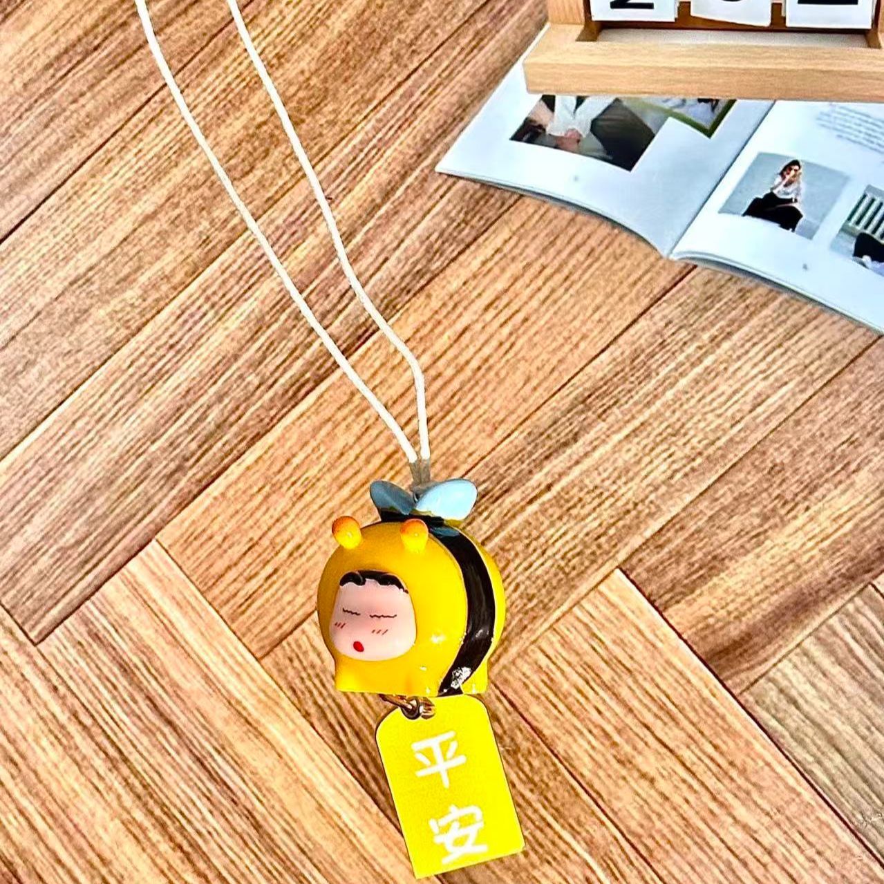 Crayon Shin-chan Bee Cosplay F - Interior Design Services recensie en prijs